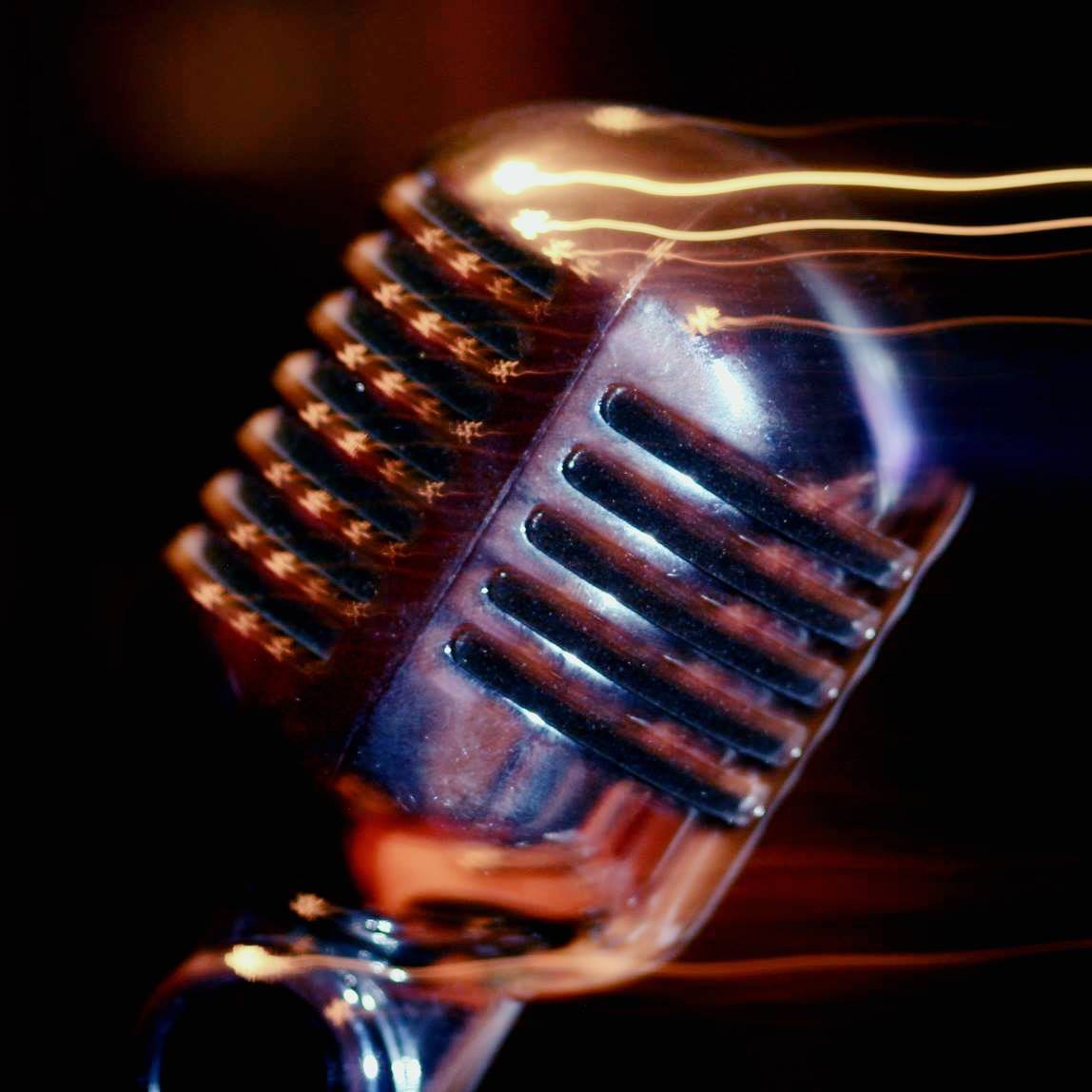 Locutor profesional español